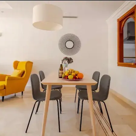 Apartment Luxury 2 Bedroom Apartment, Close To The Sea And The Golf Course, Aloha Hills Club Marbella