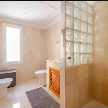 Apartment Luxury 2 Bedroom Apartment, Close To The Sea And The Golf Course, Aloha Hills Club
