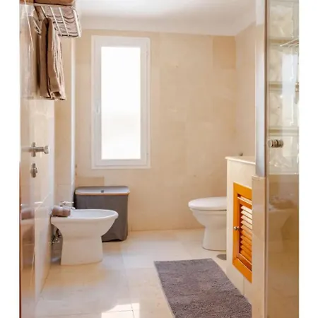 Luxury 2 Bedroom Apartment, Close To The Sea And The Golf Course, Aloha Hills Club Apartment